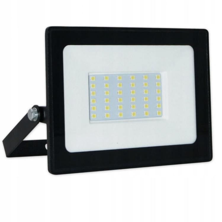 Halogen-LED-naswietlacz-reflektor-Tiga-30W-4000K-IP65.jpeg