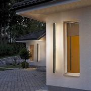 Lampa-architektoniczna-2m-60W-czarna-IP65-5.jpeg