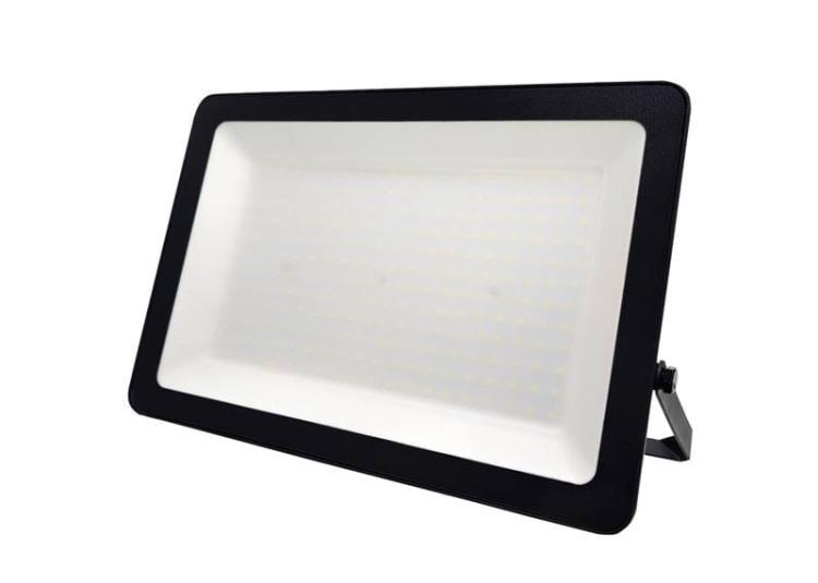 Naświetlacz-halogen-200W-1800lm-4000K-IP65.jpg