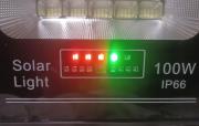 HALOGEN-LAMPA-PREMIUM-SOLARNA-LED-300W-OSOBNY-PANEL-PILOT-IP67-2.jpg