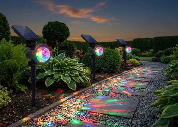 Lampa-solarna-dekoracyjna-reflektor-wbijana-LED-RGB-40cm-IP44-3.jpg