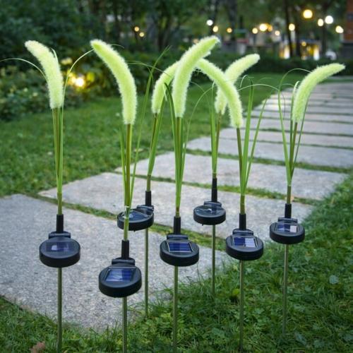 Lampa-solarna-LED-wbijana-Trawa-Pampasowa-Dekoracja-ogrodowa-IP44-1.jpg