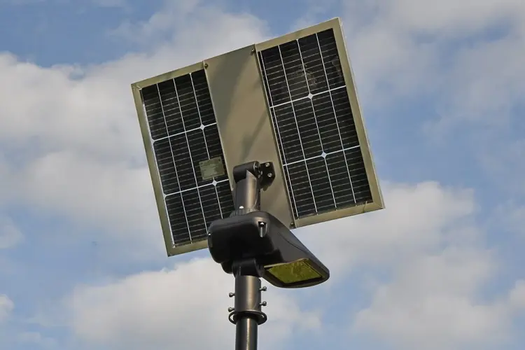 Lampa-solarna-uliczna-FC-20-4000K-LED-20W-3600lm-IP65-8.jpg
