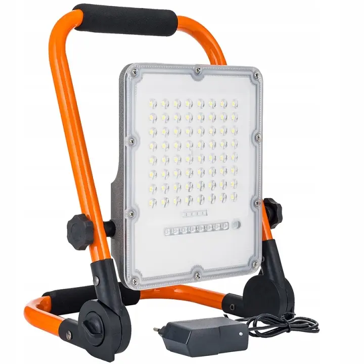 Halogen-Naswietlacz-LED-Roboczy-Budowlany-100W-przenosny-Akumulator-10Ah.jpg