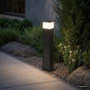 Lampa-Stojaca-ogrodowa-slupek-LED-10W-4000K-40cm-2xGniazdo-Czarna-IP44.jpg