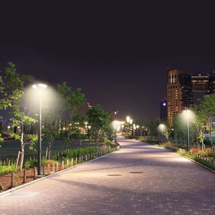 Lampa-parkowa-ogrodowa-latarnia-uliczna-LED-120W-12300lm-4000K-IP65-Czarna-2.jpg