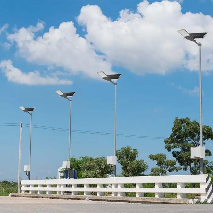 Lampa-solarna-uliczna-30W-3000lm-6500K-Panel-solarny-60W-Akumulator-50Ah-IP65-4.jpg