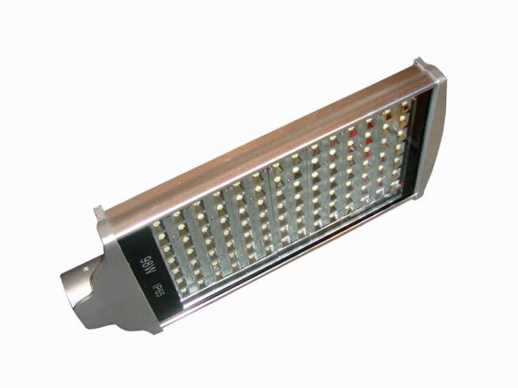 lampa-ulczna-96w-lampyip44.jpg